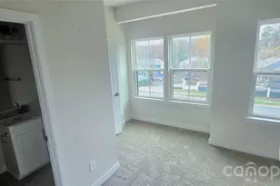 960 Broad River Ln, Charlotte, NC 28211 - Photo 12