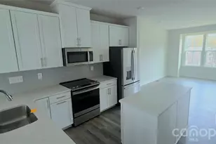960 Broad River Ln, Charlotte, NC 28211 - Photo 1