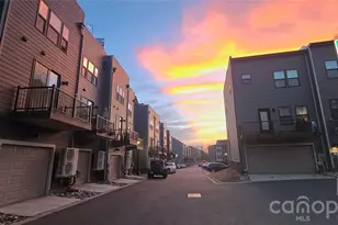 960 Broad River Ln, Charlotte, NC 28211 - Photo 18