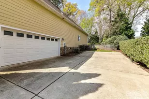 21277 Summerbrook Dr, Cornelius, NC 28031 - Photo 26