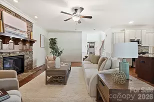 2528 Springs Dr, Charlotte, NC 28226 - Photo 18