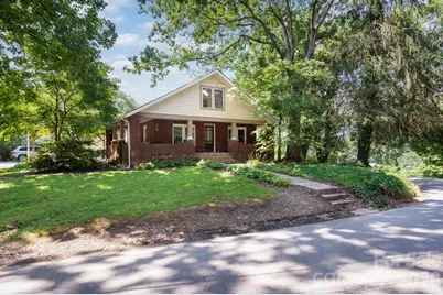 90 Jonestown Road, Asheville, NC 28804 - Photo 2