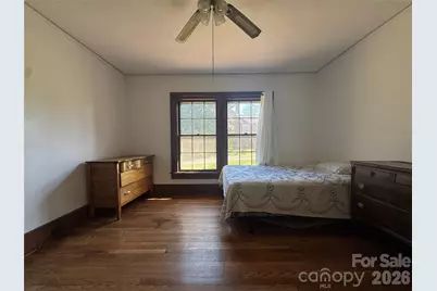 905 Conover Boulevard E, Conover, NC 28613 - Photo 12