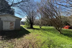 905 Conover Blvd E, Conover, NC 28613 - Photo 36