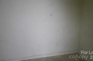 1474 14th Ave NE, Hickory, NC 28601 - Photo 6