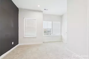 3131 Coquina Ln, Charlotte, NC 28206 - Photo 4