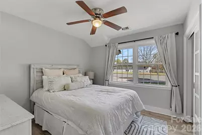 2006 Tyvola Road, Charlotte, NC 28210 - Photo 16