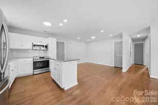 4809 Brooktree Dr, Charlotte, NC 28208 - Photo 12