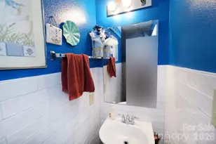 2443 Mint Thistle Ct, Charlotte, NC 28269 - Photo 18