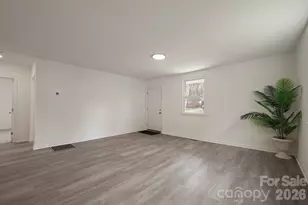 1417 N Oakwood St, Gastonia, NC 28052 - Photo 14