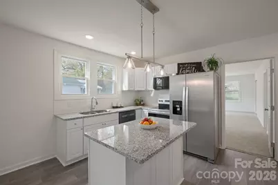 1417 N Oakwood Street, Gastonia, NC 28052 - Photo 8