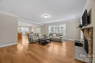 10817 Bere Island Dr, Charlotte, NC 28278 - Photo 12
