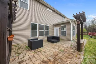 10817 Bere Island Dr, Charlotte, NC 28278 - Photo 32