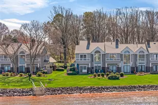 18521 Vineyard Point Ln, Cornelius, NC 28031 - Photo 2