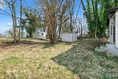 603 1st Street SW, Hickory, NC 28602 - Photo 18