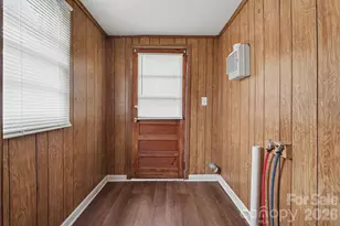 603 1st St SW, Hickory, NC 28602 - Photo 16