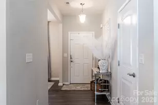 4320 Staffordshire Ln, Charlotte, NC 28213 - Photo 12