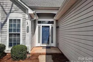 5305 Chinemist Ct, Charlotte, NC 28269 - Photo 2