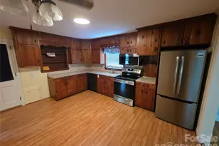 110 Crestwood Dr, Chester, SC 29706 - Photo 12