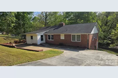 110 Crestwood Drive, Chester, SC 29706 - Photo 2