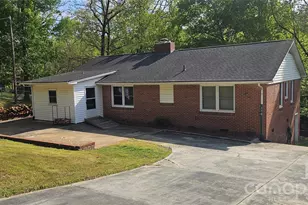 110 Crestwood Dr, Chester, SC 29706 - Photo 2