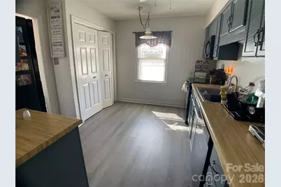 2705 N Center Street #43, Hickory, NC 28601 - Photo 6