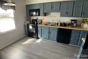 2705 N Center St, Hickory, NC 28601 - Photo 12