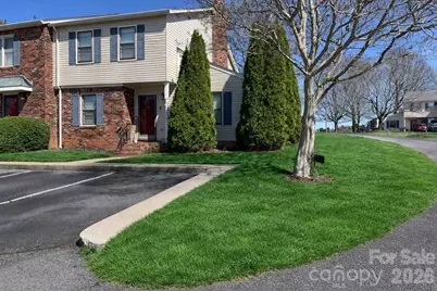 2705 N Center Street #43, Hickory, NC 28601 - Photo 2