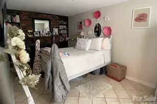 2705 N Center St, Hickory, NC 28601 - Photo 18