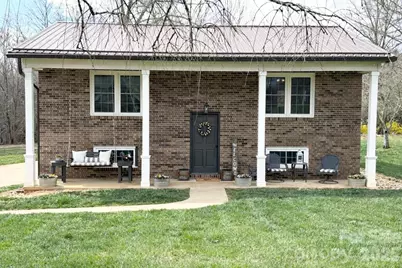 2825 Wendell Street, Lenoir, NC 28645 - Photo 2