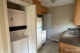 524 Wakefield Dr, Charlotte, NC 28209 - Photo 6