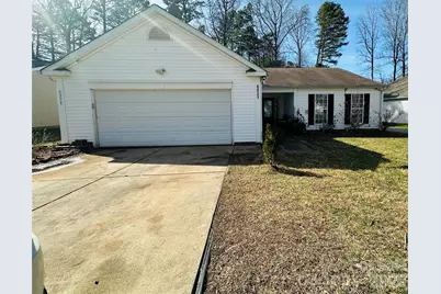 6921 Alanbrook Road, Charlotte, NC 28215 - Photo 1