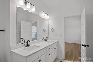 1242 N Sharon Amity Rd, Charlotte, NC 28211 - Photo 12