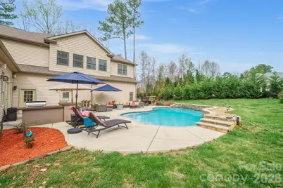 140 Pine Bluff Drive, Mooresville, NC 28117 - Photo 4
