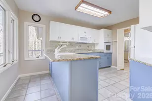 1270 Glen Cannon Dr, Pisgah Forest, NC 28768 - Photo 4