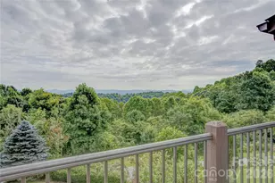 204 Fleetwood Plaza, Hendersonville, NC 28739 - Photo 10