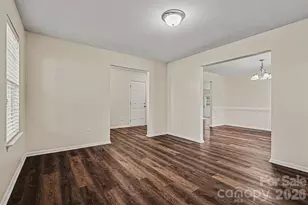 4423 Austin Dekota Dr, Charlotte, NC 28269 - Photo 8