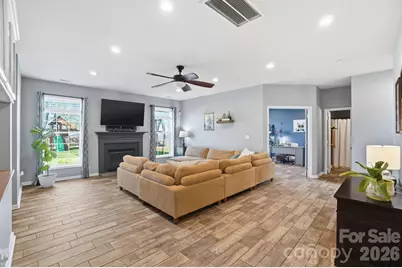 125 N Wendover Trace, Mooresville, NC 28117 - Photo 4