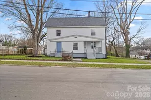 913 W 3rd Ave, Gastonia, NC 28052 - Photo 2
