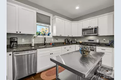 3 Staffordshire Drive, Black Mountain, NC 28711 - Photo 14
