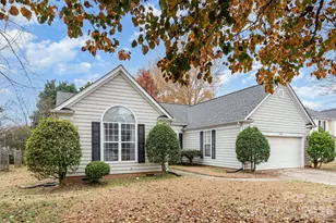 13610 Red Wine Ct, Charlotte, NC 28273 - Photo 2