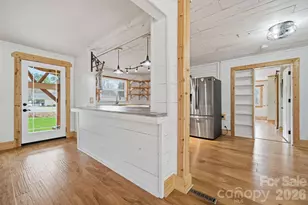 406 Coulwood Dr, Charlotte, NC 28214 - Photo 8