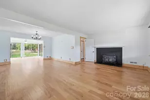 406 Coulwood Dr, Charlotte, NC 28214 - Photo 14