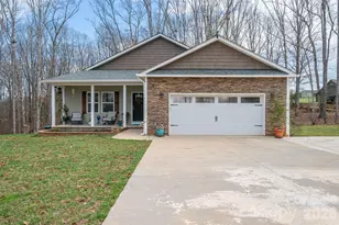 1310 Western Hills Ln, Vale, NC 28168 - Photo 2