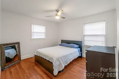 2400 Markham Court, Charlotte, NC 28205 - Photo 6