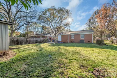 2400 Markham Court, Charlotte, NC 28205 - Photo 20