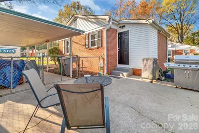 2400 Markham Court, Charlotte, NC 28205 - Photo 14