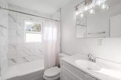 2400 Markham Court, Charlotte, NC 28205 - Photo 6