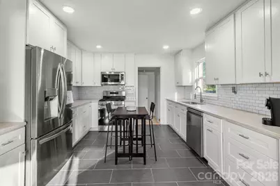 2400 Markham Court, Charlotte, NC 28205 - Photo 12