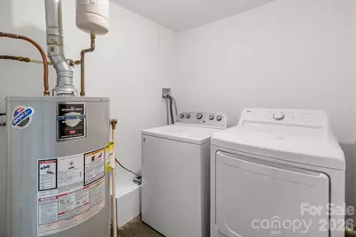 2400 Markham Court, Charlotte, NC 28205 - Photo 14